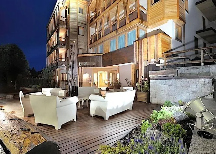 Dv Chalet Boutique Hotel & Spa Madonna